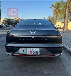 هيونداي أزيرا